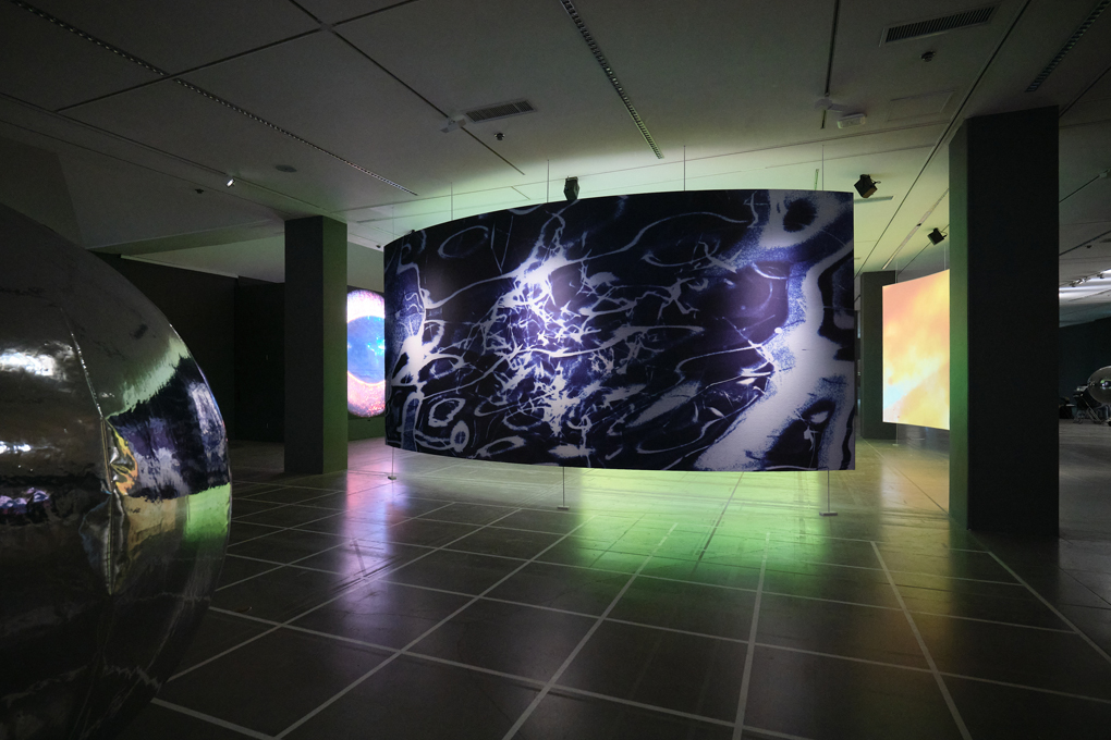 <대지의 시간> 전시전경