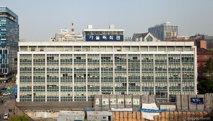 Catholic Center, 2013 (Photographed by Yoon Joon-hwan)