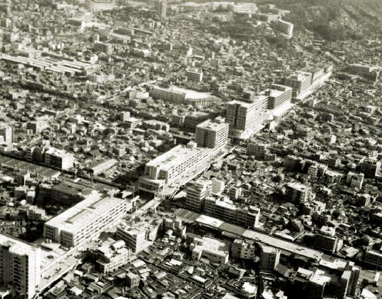 Sewoon Arcade, 1968 (Courtesy of Seoul Metropolitan Government)