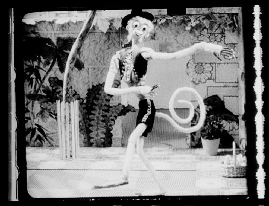 Len Lye, 〈Experimental Animation (aka Peanut Vendor)〉